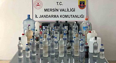 Mersin'de sahte içki üretimi yapan 2 şüpheli yakalandı
