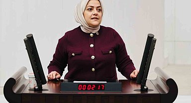 Milletvekili Ün; "Deprem felaketi kapıdayken yetkililer, yetkisizler gibi eli böğründe bekliyor"