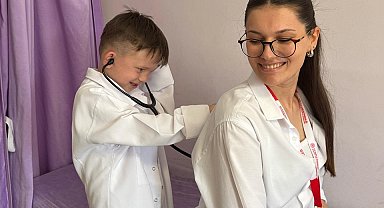 Minik doktor Mert, 23 Nisan'da hayalini gerçeğe dönüştürdü