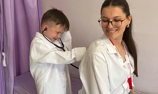 Minik doktor Mert, 23 Nisan'da hayalini gerçeğe dönüştürdü