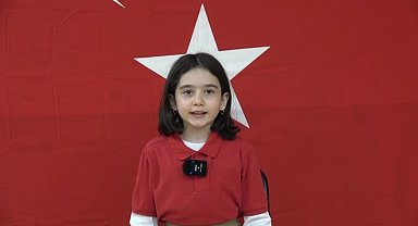 Minik öğrenciler anne ve babalarının Polis Haftası'nı kutladı