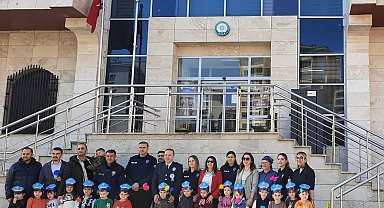 Minik öğrencilerden anlamlı ziyaret