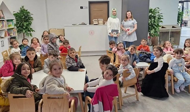 Minik öğrencilerden kütüphaneye ziyaret