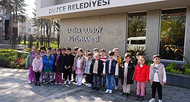 Minik öğrencilerden kütüphaneye ziyaret