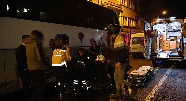 Motosiklet ile minibüs çarpıştı: 1 yaralı