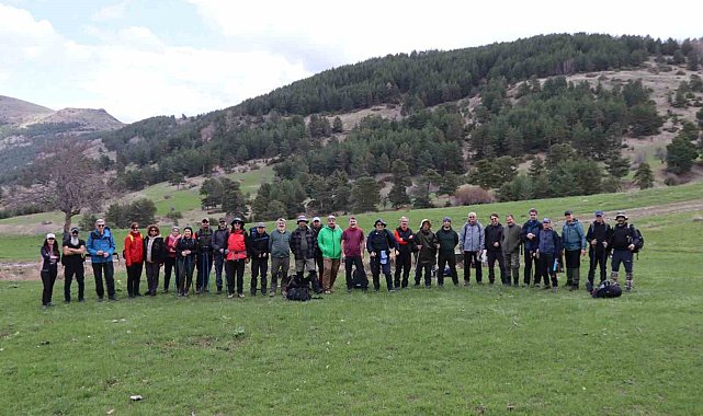 Muhteşem manzarada 17 kilometrelik yürüyüş