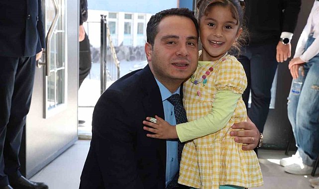 Muradiyeli anneler çocuklarıyla kütüphanede buluşuyor