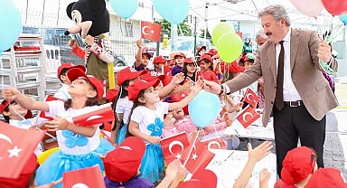 Mustafa Palancıoğlu'ndan 23 Nisan kutlaması