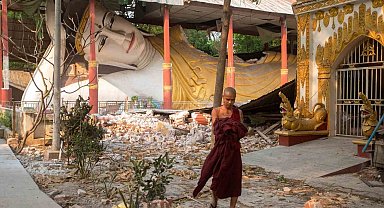 Myanmar'daki depremlerde can kaybı 2 bin 719'a yükseldi