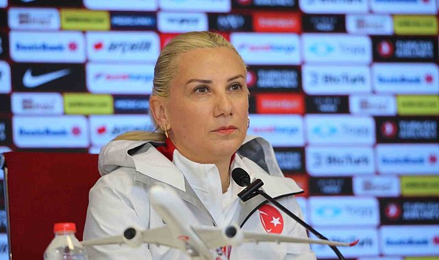 Necla Güngör Kıragası: "Slovenya karşısında en iyi şekilde mücadele edeceğiz"
