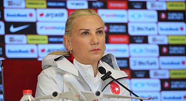 Necla Güngör Kıragası: "Slovenya karşısında en iyi şekilde mücadele edeceğiz"