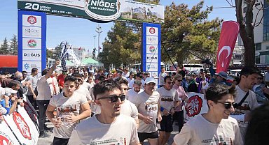 Niğde'de Yarı Maraton Tamamlandı