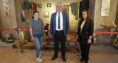 Niğde'ye özgü dokuma halılar sanatseverlerle buluştu