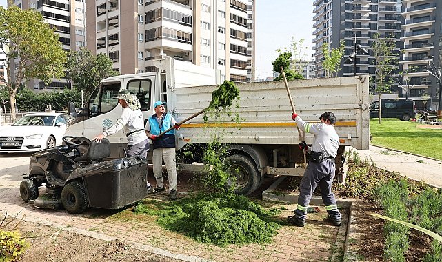 Nilüfer'in parklarında bahar temizliği