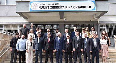Nuriye Zekeriya Kına Ortaokulu'nda "Gaziantep Sanayi Odası Kütüphanesi" açıldı