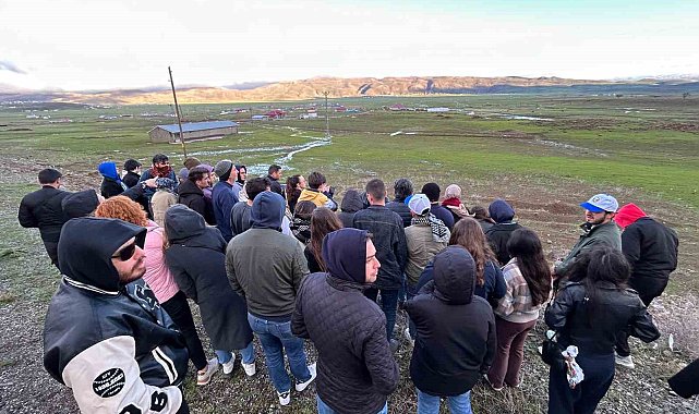 Öğrenciler, Bingöl'de fay hatlarını yerinde inceledi