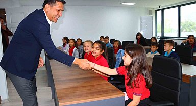 Öğrenciler meclis üyesi oldu, yüzme kursu ücretsiz oldu