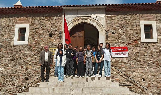 Öğrenciler Nasuh Paşa Külliyesi'nde tarihi yolculuk yaptı