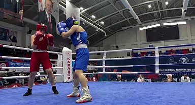Okul Sporları Gençler Boks Türkiye Şampiyonası yarı finalleri sona erdi