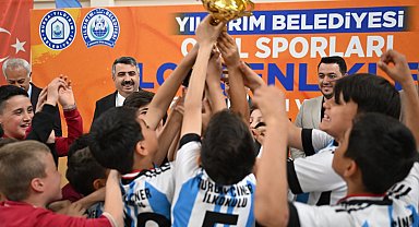 Okul sporları ilçe şenliklerinde görkemli final