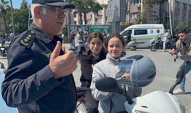 Önce ceza kestiler, sonra kask hediye ettiler