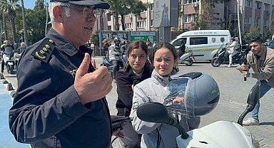 Önce ceza kestiler, sonra kask hediye ettiler