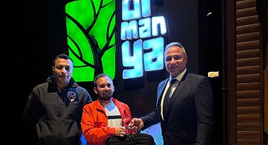 Ormanya'da düşürülen para dolu çanta sahibini buldu