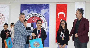 Osmaniye'de 'Polis Haftası Satranç Turnuvası' düzenlendi