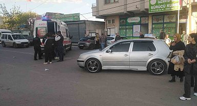 Otomobile çarpan motosiklet sürücüsü yaralandı