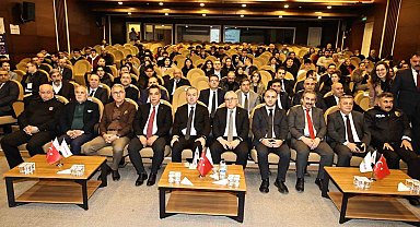 Özdemir: "Sihirli kelimemiz girişimcilik"