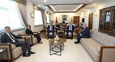 Özgür Özel: "Maliyeti hepimize. Şimdi bunun oluşturacağı diğer etkilerle, diğer maliyetlerle uğraşacağız"