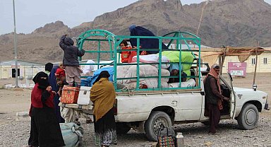 Pakistan, Mart ayından bu yana 80 bin Afgan'ı sınır dışı etti