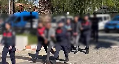 Parasını gasbedip, benzinle yakmaya çalıştılar