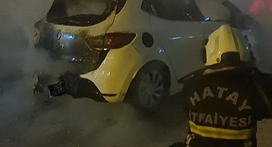 Park halindeki otomobilde yangın