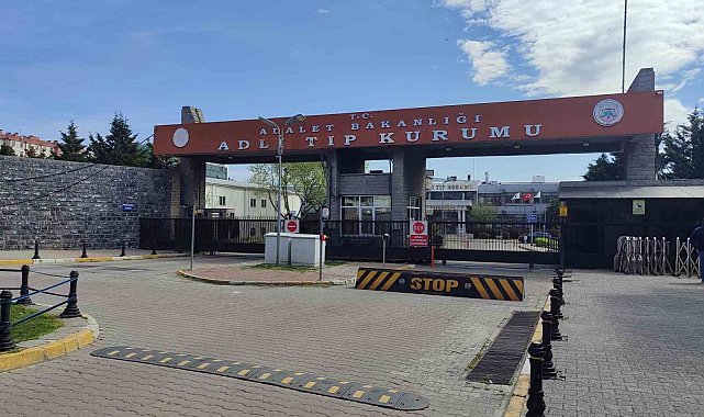 Pendik'teki feci kazada hayatını kaybeden 4 kişinin cenazesi Adli Tıp Kurumundan alındı