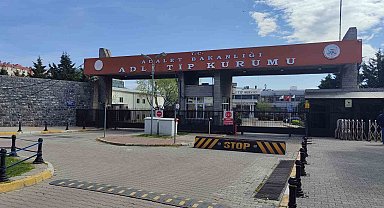 Pendik'teki feci kazada hayatını kaybeden 4 kişinin cenazesi Adli Tıp Kurumundan alındı