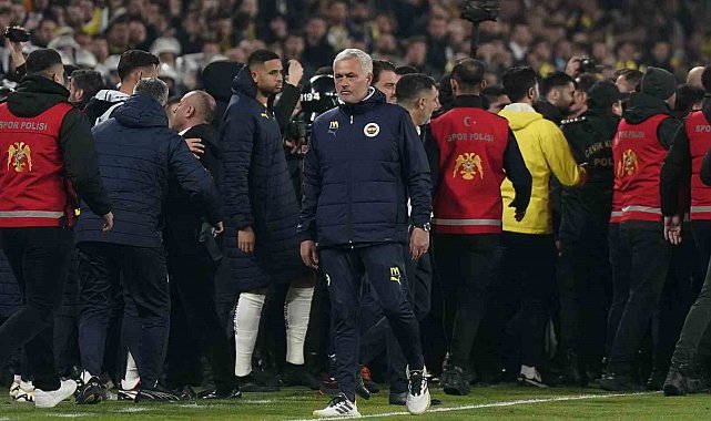 PFDK'dan, Jose Mourinho ve Fred'e 3'er, Mert Hakan'a 1 maç ceza