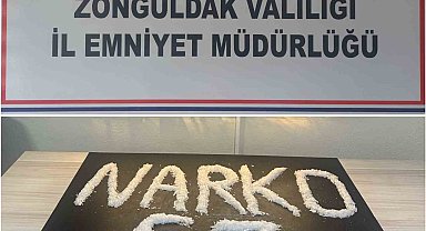 Polisin durdurduğu araçtan uyuşturucu çıktı; 2 şüpheli gözaltında