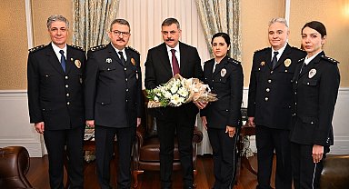 Polisten kuruluş yıl dönümü coşkusu