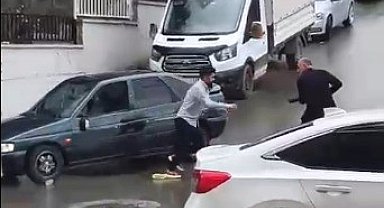 Pompalı tüfekle saldırdı, silah tutukluk yaptı: O anlar kamerada