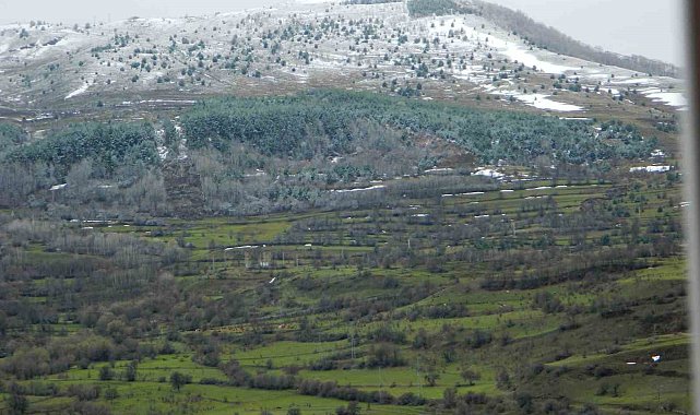 Posof'ta bahar ile gelen kar