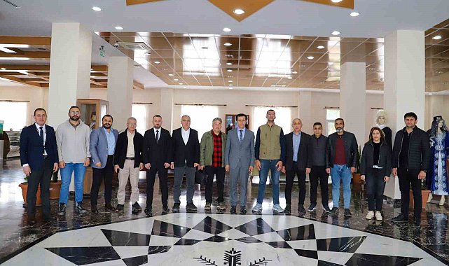 Prof. Dr. Emiroğlu, ''Türkiye yetişmiş insanını en kolay israf eden ülke''