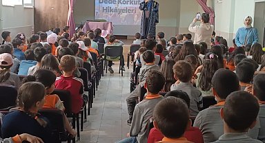 Prof. Dr. Mehmet Ekiz'den öğrencilere Dede Korkut'la milli değerler dersi