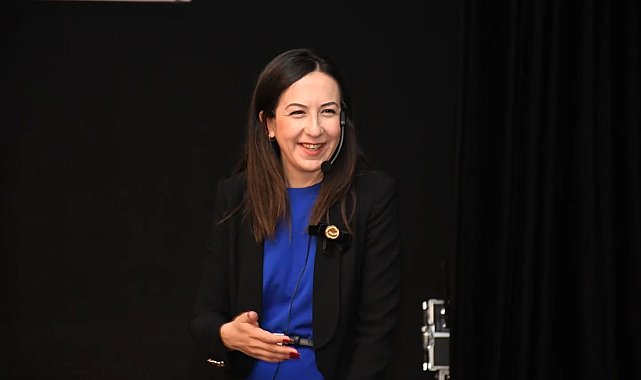 Psikolog Dr. Elif Ünsal Özberk'ten kadınlara farkındalık semineri