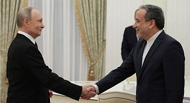 Putin, İran Dışişleri Bakanı Arakçi ile bir araya geldi
