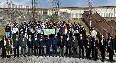 "Maziden Atiye Ahlat" programı yeniden başladı