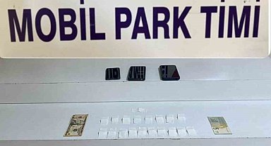 "Papatya yaprağı" şifresiyle uyuşturucu satan çiğ köfteciye baskın