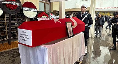 Rahatsızlanarak vefat eden emniyet amiri, son yolculuğuna uğurlandı