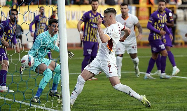 Roland Sallai, bu sezon 6. golünü attı