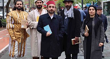 Roman kahramanlarını bildiler, kitapları kazandılar
